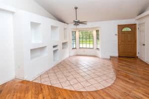 865 SNOW QUEEN DRIVE, CHULUOTA, FL 32766 Sold 11/01/24