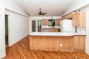 865 SNOW QUEEN DRIVE, CHULUOTA, FL 32766 Sold 11/01/24
