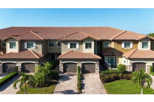 13506 Messina Loop #105, BRADENTON