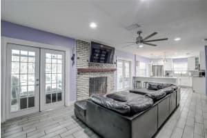 10110 HAMPTON PL, TAMPA, FL 33618 Sold 10/07/24