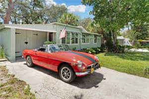 203 ANCLOTE ROAD, TARPON SPRINGS, FL 34689 Sold 10/16/24