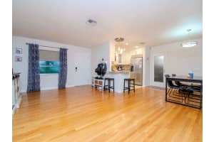 210 LINCOLN CIRCLE, ST PETERSBURG, FL 33702 Sold 03/17/25