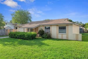 9149 109TH TERRACE, SEMINOLE, FL 33777 Sold 02/20/25