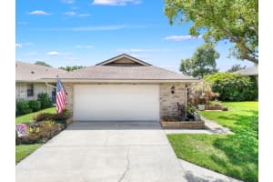 696 CARIBBEAN DRIVE, LAKELAND, FL 33803 - MLS#MFRT3551547