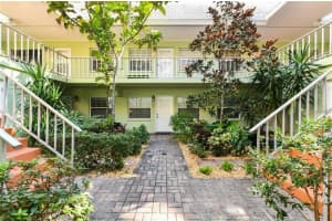 445 PALM AVENUE, SARASOTA, FL 34236 Sold 12/16/24