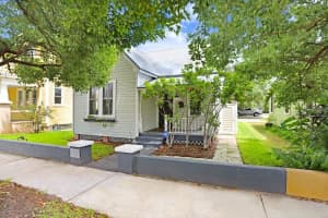 2609 19TH STREET, TAMPA, FL 33605 Sold 02/14/25