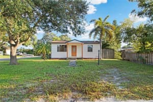 4649 18TH AVENUE, SAINT PETERSBURG, FL 33713 Sold 04/30/25