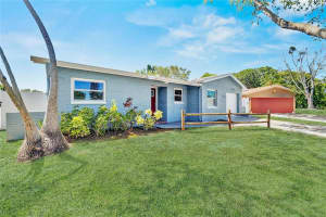 423 DAVID COURT, PALM HARBOR, FL 34684 Sold 11/01/24
