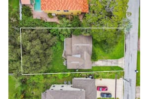3311 PAXTON AVENUE, TAMPA, FL 33611 Sold 10/31/24