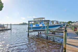 8703 CROSS LANDING LANE, RIVERVIEW, FL 33578 Sold 02/12/25