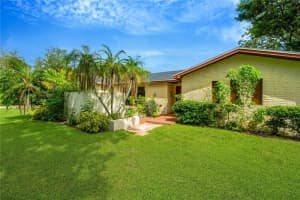 1730 HIGH POINT DRIVE, LAKELAND, FL 33813 Sold 12/19/24