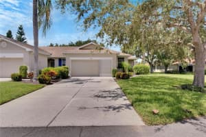 1015 RADISON LAKE COURT, SUN CITY CENTER, FL 33573 - MLS#MFRT3552853