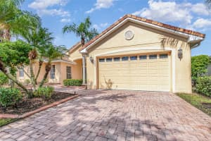 3540 SUNSET ISLES BOULEVARD, KISSIMMEE, FL 34746 Sold 12/06/24