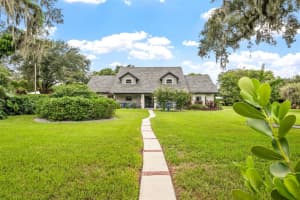 1810 VALRICO ROAD, VALRICO, FL 33596 Sold 07/16/25