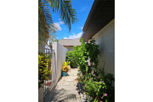 6925 SILVERMILL DRIVE, TAMPA, FL 33635 Sold 01/27/25
