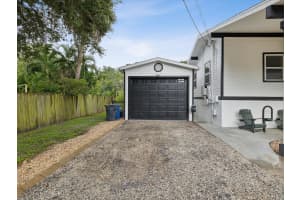 9913 ALAVISTA DRIVE, GIBSONTON, FL 33534 Sold 06/30/25