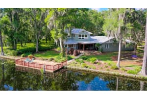 805 PYRAMID DRIVE, TEMPLE TERRACE, FL 33617 Sold 01/24/25