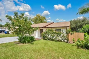 448 MONDRA COURT, LAKELAND, FL 33809 Sold 10/28/24