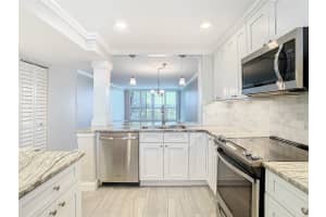 18304 GULF BOULEVARD, REDINGTON SHORES, FL 33708 Sold 01/10/25