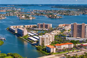 7400 SUN ISLAND DRIVE, SOUTH PASADENA, FL 33707 Sold 01/27/25