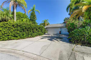 2898 GREEN MEADOW COURT, CLEARWATER, FL 33761 Sold 12/05/24