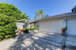 2898 GREEN MEADOW COURT, CLEARWATER, FL 33761 Sold 12/05/24