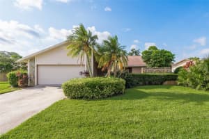 2970 PINEWOOD RUN, PALM HARBOR, FL 34684 Sold 01/31/25