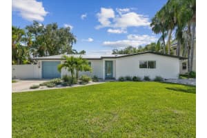 352 HIGHLAND SHORES DRIVE, ELLENTON, FL 34222 Sold 01/09/25