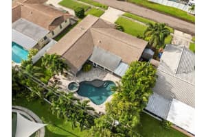 6488 31ST TERRACE, SAINT PETERSBURG, FL 33710 Sold 10/18/24