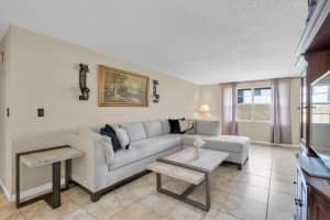 2827 CEDARIDGE DRIVE, TAMPA, FL 33618 Sold 11/12/24