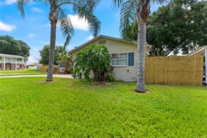8402 BEDFORD LANE, TAMPA, FL 33615 Sold 05/10/25