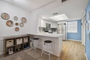 10382 CARROLLWOOD LANE, TAMPA, FL 33618 Sold 01/14/25