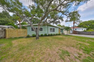 6407 PELICAN DRIVE, ST PETERSBURG, FL 33707 Sold 11/14/24