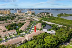 11142 KAPOK GRAND CIRCLE, SAINT PETERSBURG, FL 33708 Sold 11/14/24