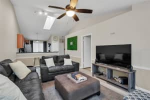 7623 TIMBER RIVER CIRCLE, ORLANDO, FL 32807 Sold 11/04/24