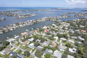 411 HARBOR VIEW LANE, LARGO, FL 33770 - MLS#MFRTB8300840