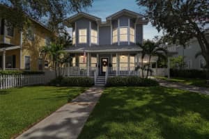2814 OLD BAYSHORE WAY, TAMPA, FL 33611 Sold 10/17/24