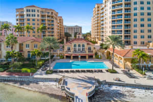521 MANDALAY AVENUE, CLEARWATER BEACH, FL 33767 Sold 04/11/25