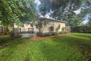 1015 43RD STREET, SAINT PETERSBURG, FL 33713 Sold 10/07/24