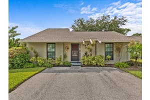 30 WINDRUSH BAY DRIVE, TARPON SPRINGS, FL 34689 Sold 06/06/25
