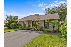 30 WINDRUSH BAY DRIVE, TARPON SPRINGS, FL 34689 Sold 06/06/25