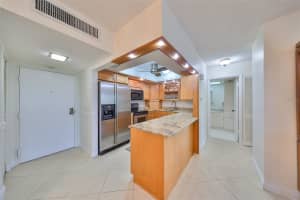 5220 BRITTANY DRIVE, SAINT PETERSBURG, FL 33715 Sold 02/21/25