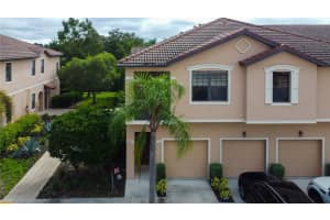 4205 VIA PIEDRA CIRCLE, SARASOTA, FL 34233 Sold 12/20/24