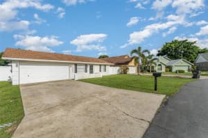 466 DAISY WAY, WINTER HAVEN, FL 33884 Sold 10/21/24