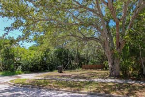 2715 5TH STREET, ST PETERSBURG, FL 33705 Sold 06/27/25