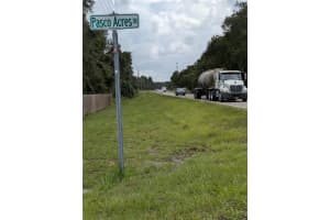 17189 PASCO ACRES DRIVE, SPRING HILL, FL 34610 - MLS#MFRTB8301552