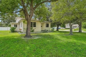 400 ROTARY PLACE, SAINT PETERSBURG, FL 33703 Sold 12/06/24