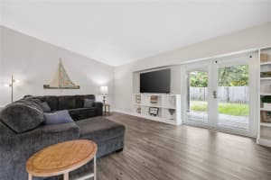2523 CYPRESS BEND DR W, CLEARWATER, FL 33761 Sold 10/29/24
