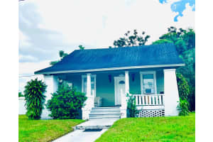 915 NEWPORT AVENUE, TAMPA, FL 33606 Sold 01/17/25