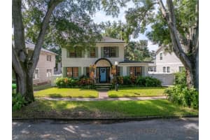 2360 WOODLAWN CIRCLE, ST PETERSBURG, FL 33704 Sold 12/03/24